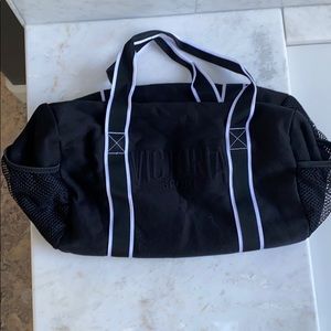 Victoria Sport Black gym bag